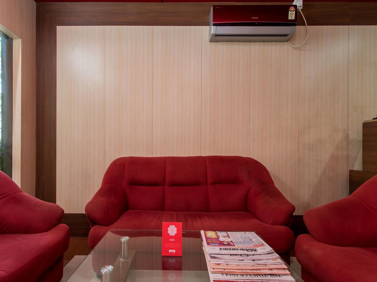 Oyo 11945 Hotel Glory Palace Indore Esterno foto
