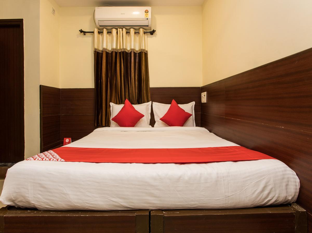 Oyo 11945 Hotel Glory Palace Indore Esterno foto