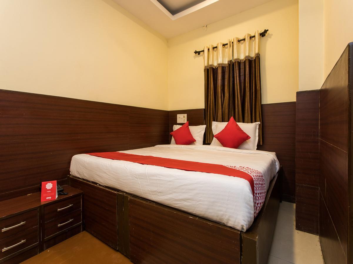 Oyo 11945 Hotel Glory Palace Indore Esterno foto