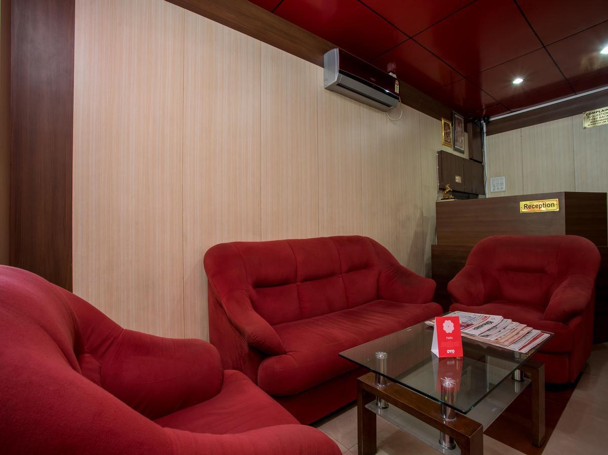 Oyo 11945 Hotel Glory Palace Indore Esterno foto
